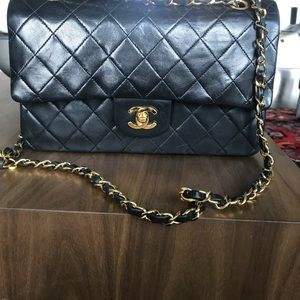 Chanel Classic Flap Medium Vintage 2025